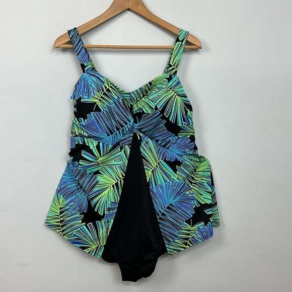 Avenue Palm Leaf Print Plus Size One Piece Swimsuit Sz 20 - Picture 10 of 10